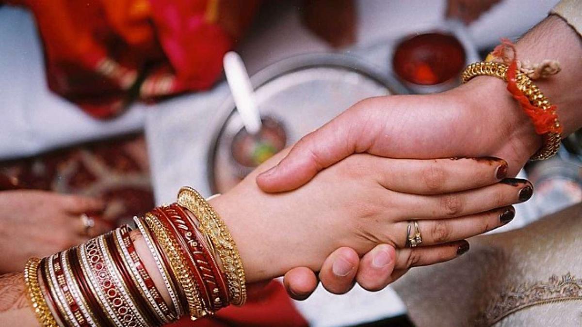 Odisha Increases Inter caste Marriage Incentive To Rs 2 5 Lakh
