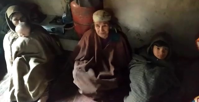 kashmiri family