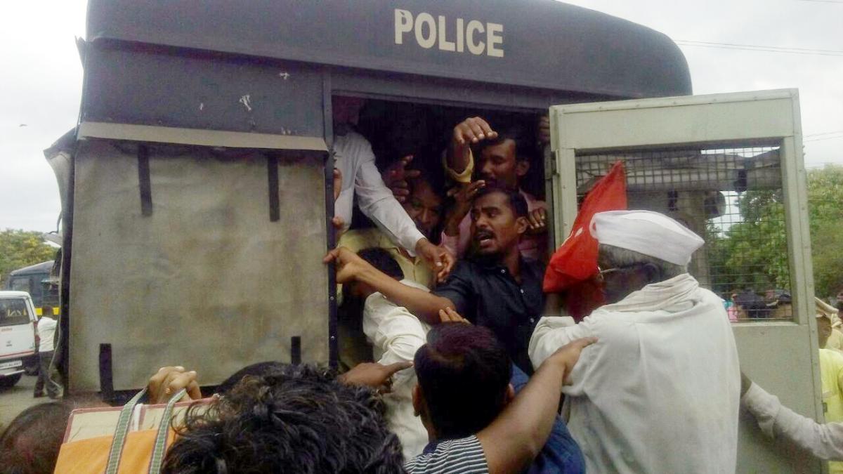 Kisan Jail Bharo